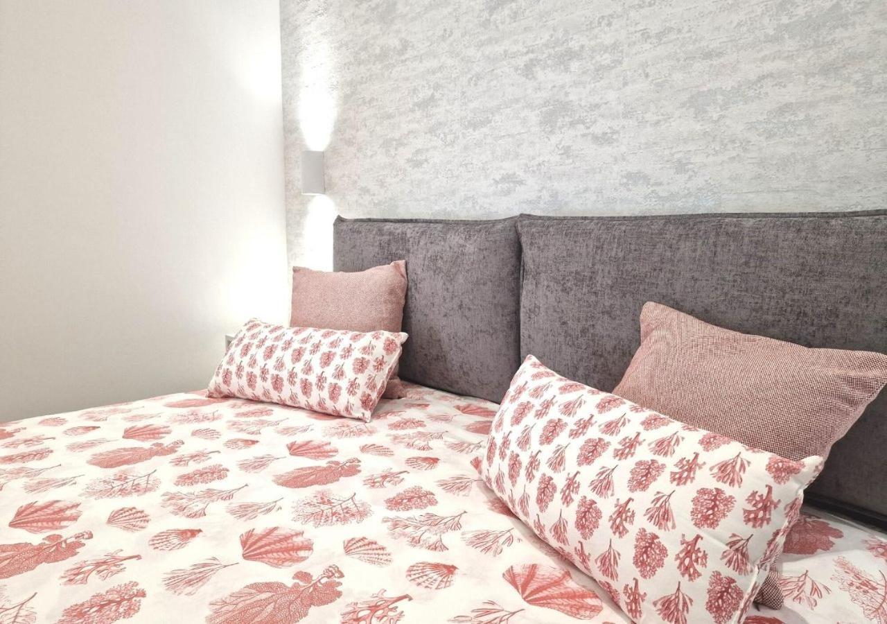 B&B Tra Le Vie Del Borgo Vieste Ngoại thất bức ảnh