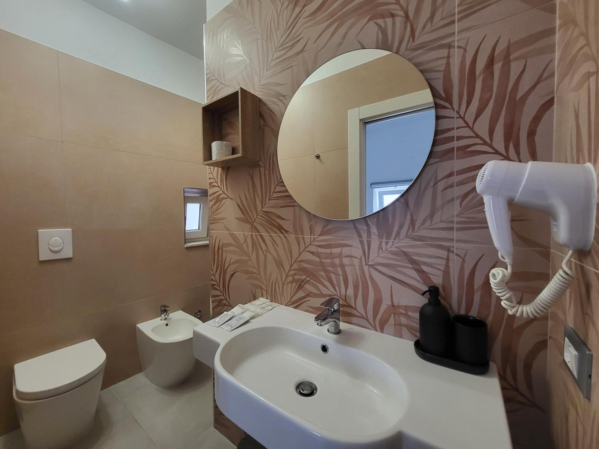 B&B Tra Le Vie Del Borgo Vieste Phòng bức ảnh